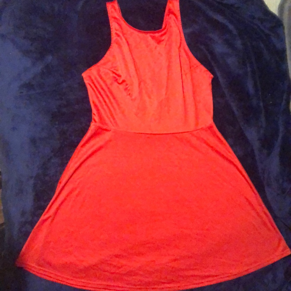 ‼️‼️‼️ H&M DIVIDED RED DRESS ‼️‼️‼️